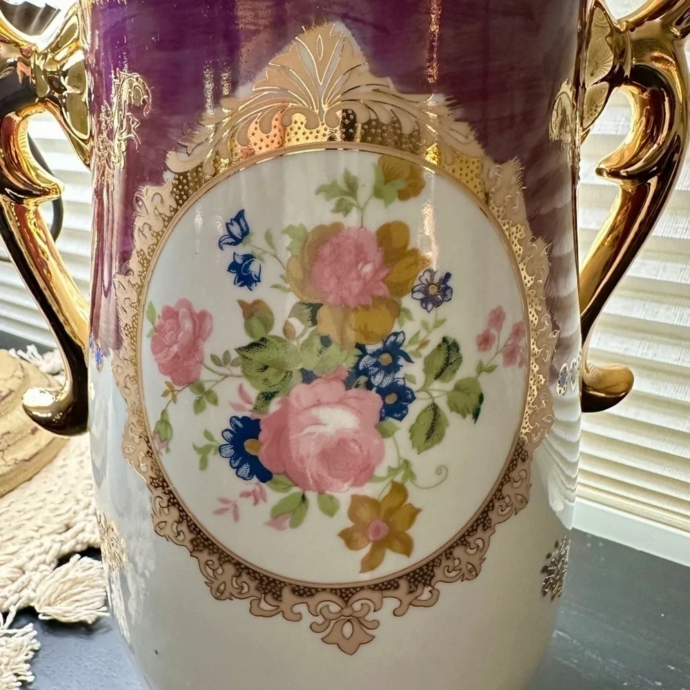 VINTAGE, HIGHLY DECORATIVE, WHITE & PURPLE BALUSTER VASE. ORNATE GILDED HANDLES.